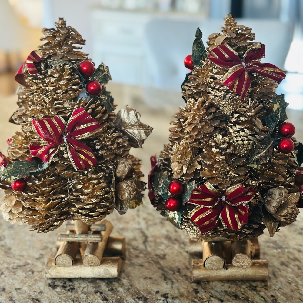 Gold and Burgundy Pine Cone Teees